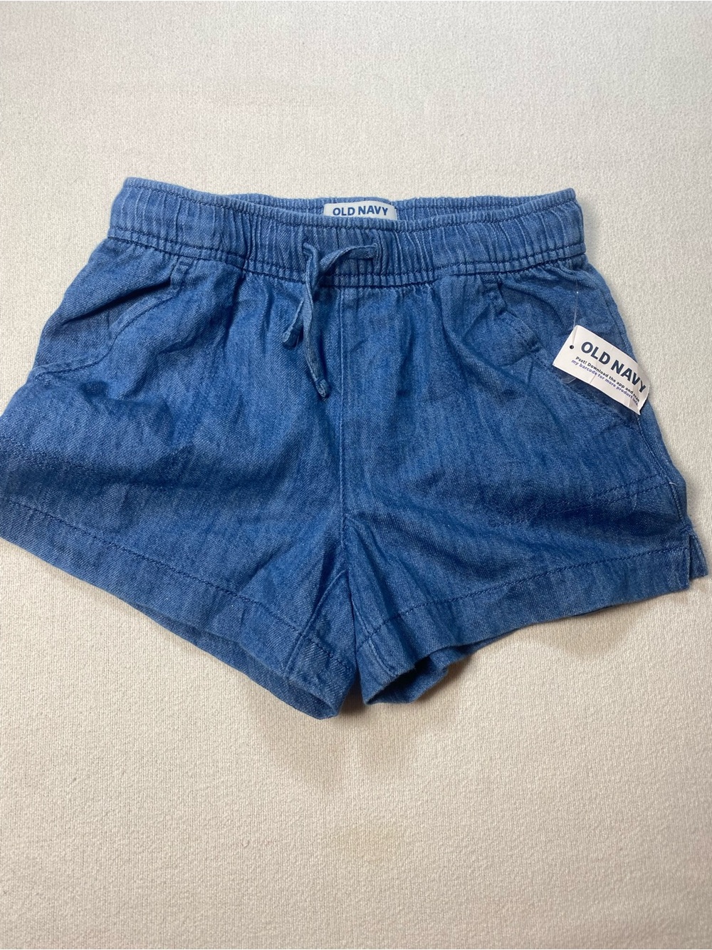 Old Navy blue chambray shorts size small NWT